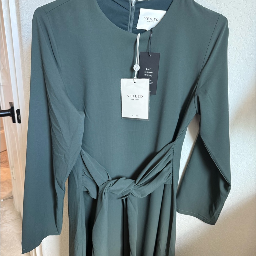 NWT Veiled Collection Tie Waist Maxi Dress Emerald Medium Holiday Party Dress